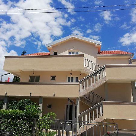 Apartmani Beljkas Тиват Экстерьер фото